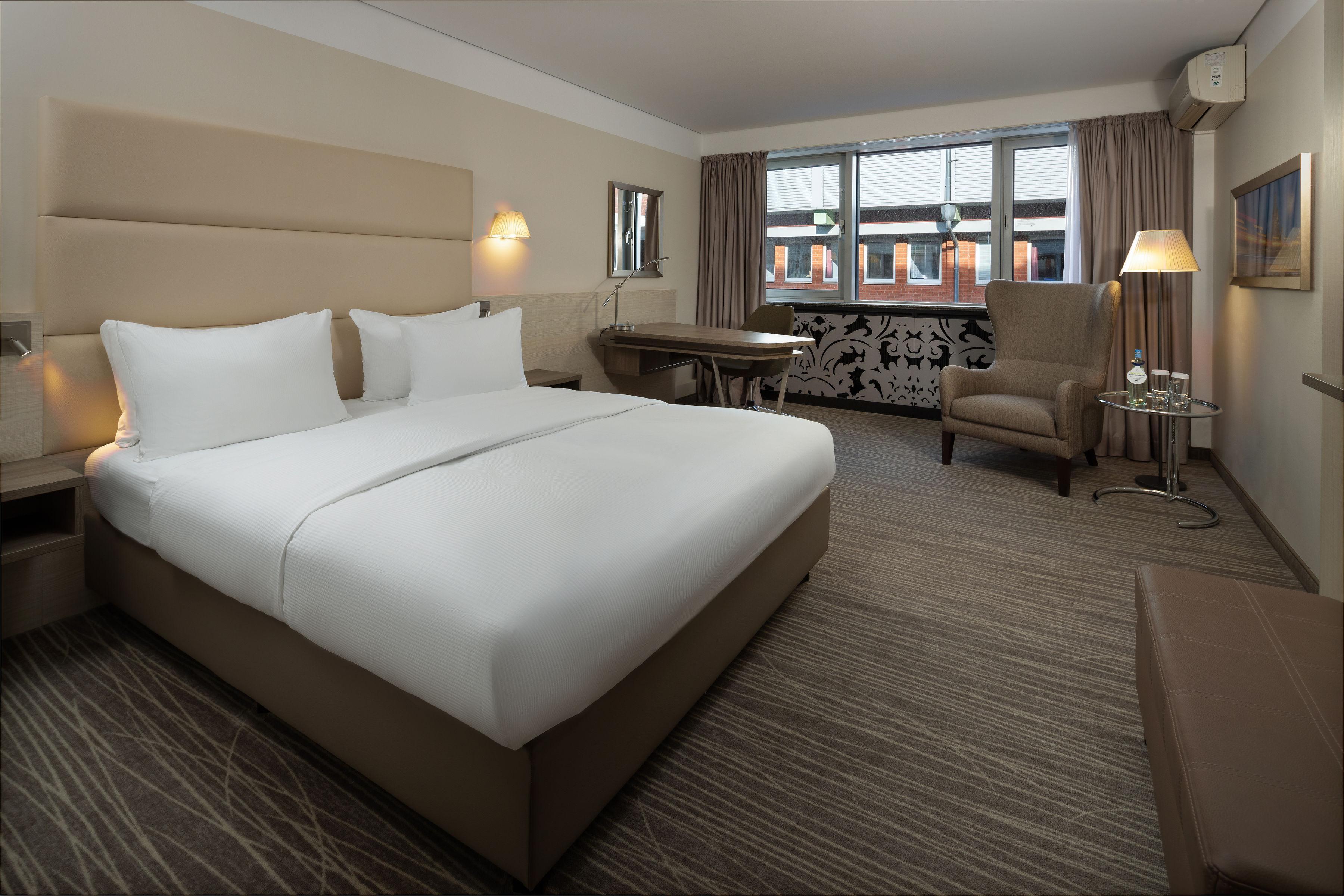 Doubletree By Hilton Hannover Schweizerhof Ngoại thất bức ảnh