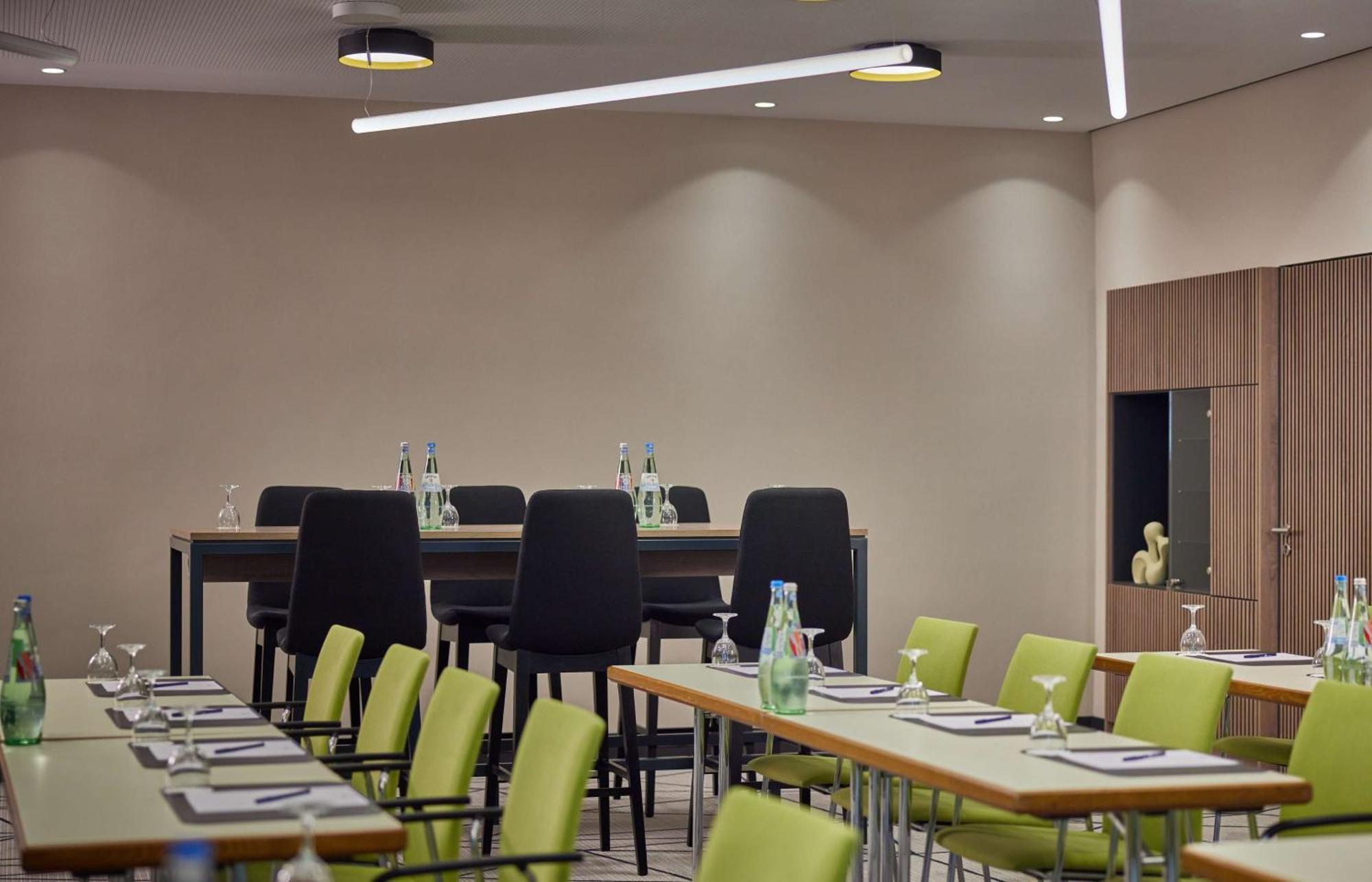 Doubletree By Hilton Hannover Schweizerhof Ngoại thất bức ảnh