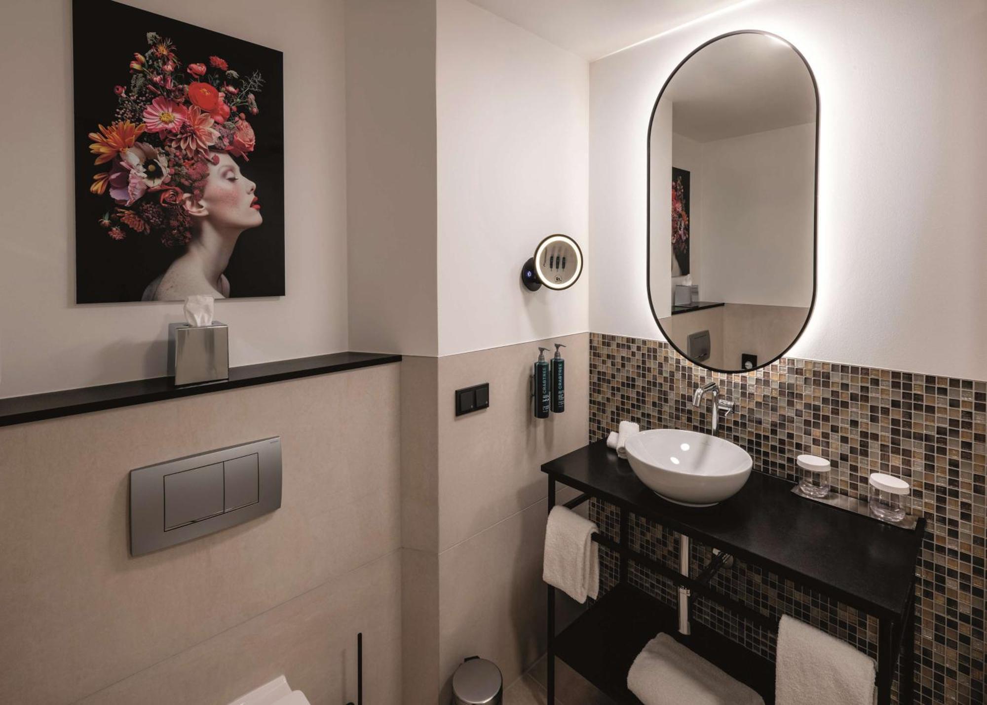 Doubletree By Hilton Hannover Schweizerhof Ngoại thất bức ảnh