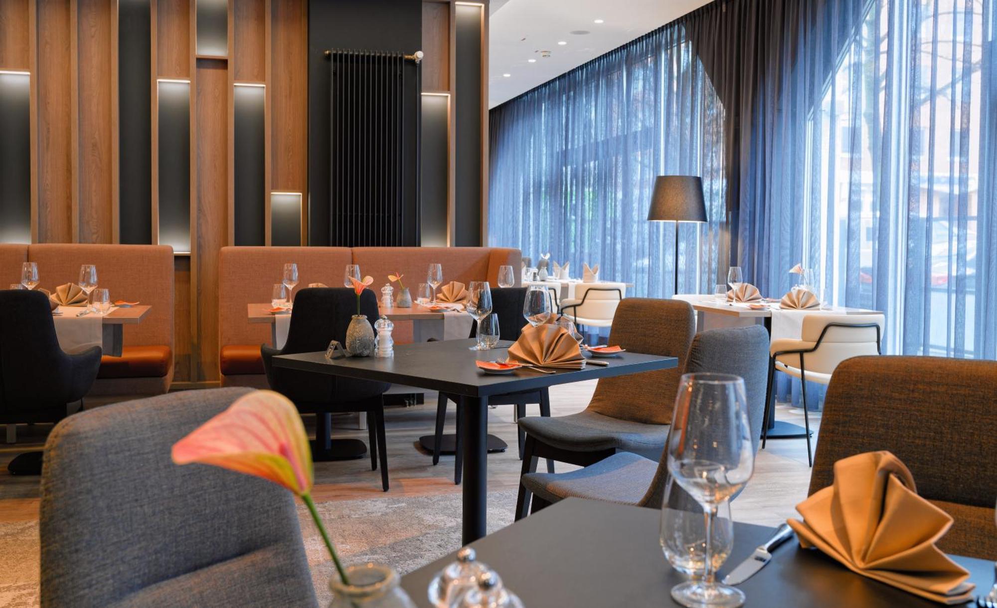 Doubletree By Hilton Hannover Schweizerhof Ngoại thất bức ảnh