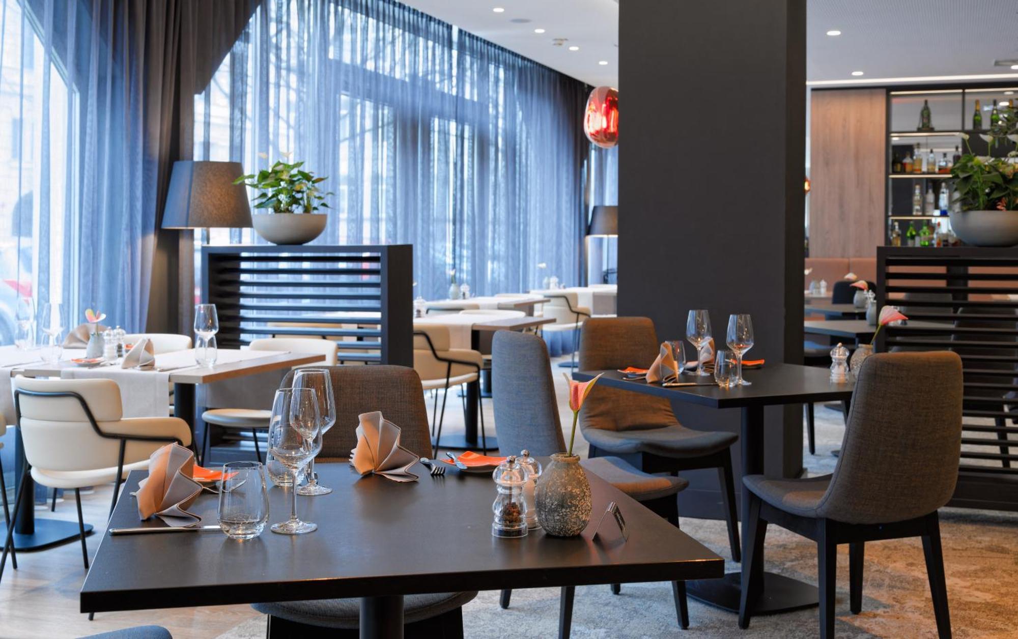 Doubletree By Hilton Hannover Schweizerhof Ngoại thất bức ảnh