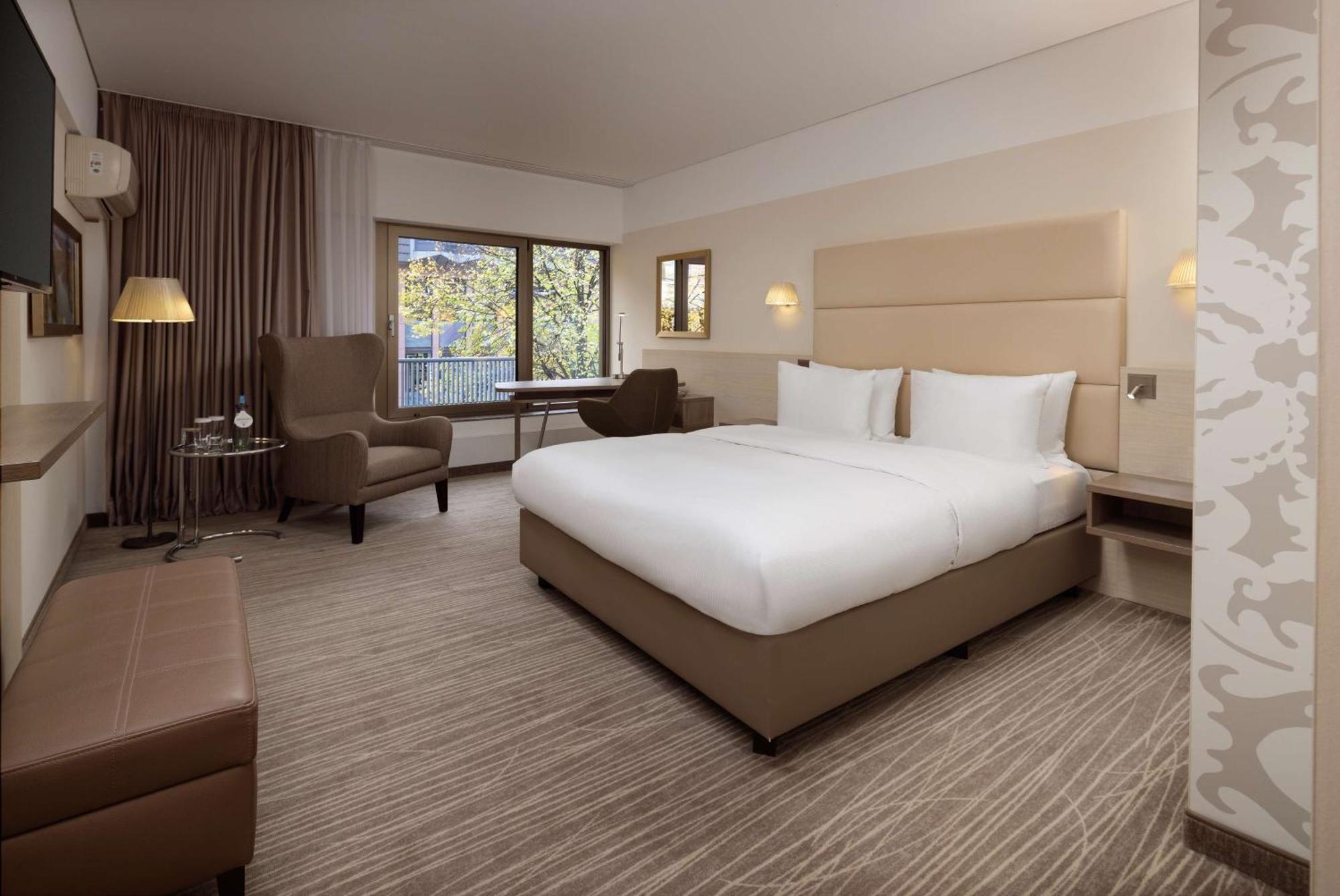 Doubletree By Hilton Hannover Schweizerhof Ngoại thất bức ảnh