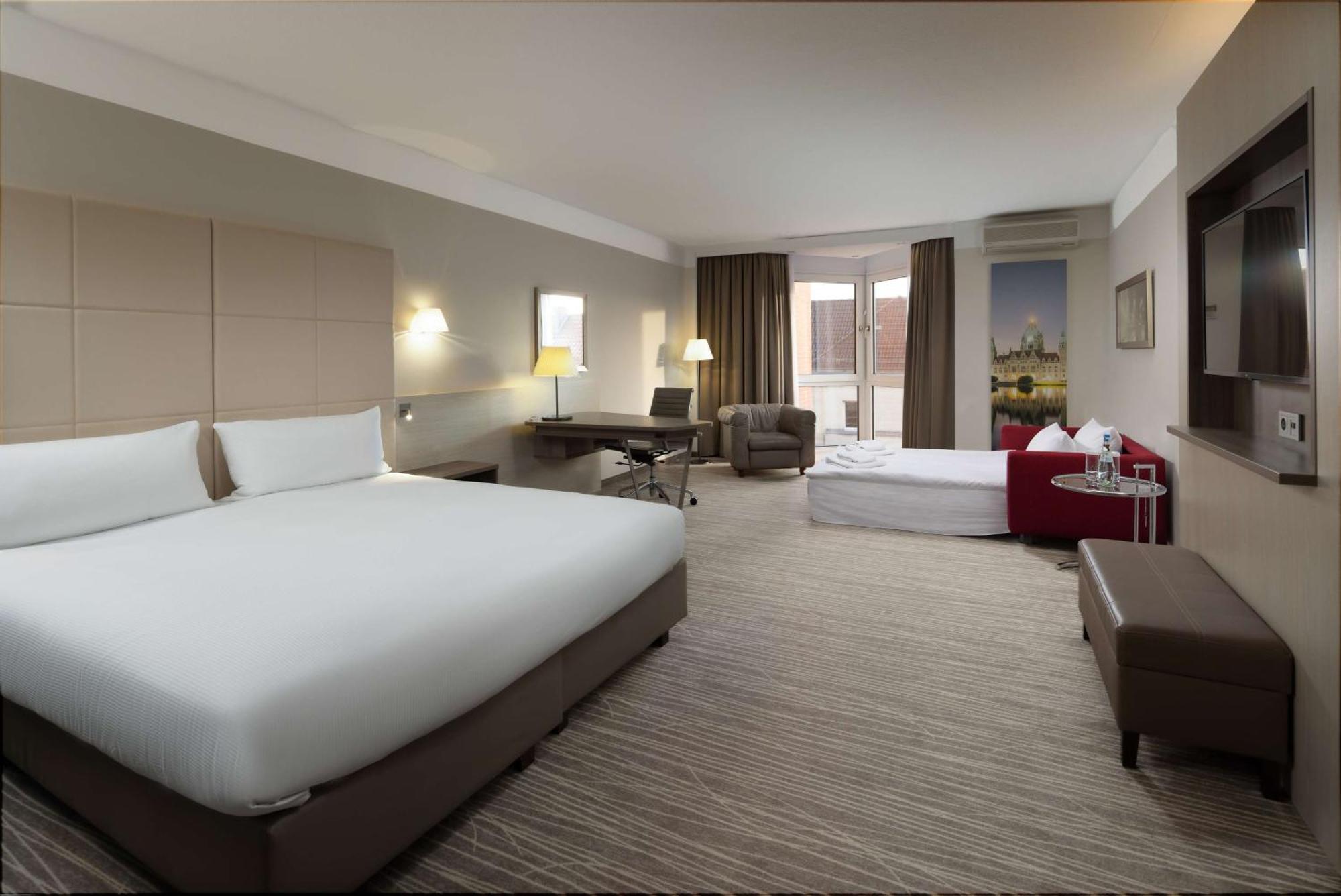 Doubletree By Hilton Hannover Schweizerhof Ngoại thất bức ảnh